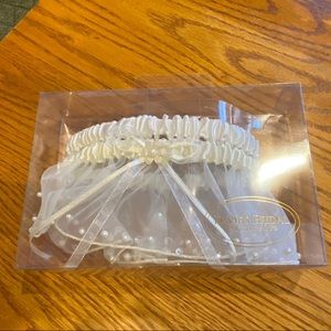 David’s Bridal Garter , Ivory
